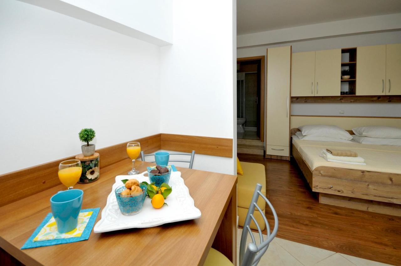 Apartments Penic Trogir Dış mekan fotoğraf