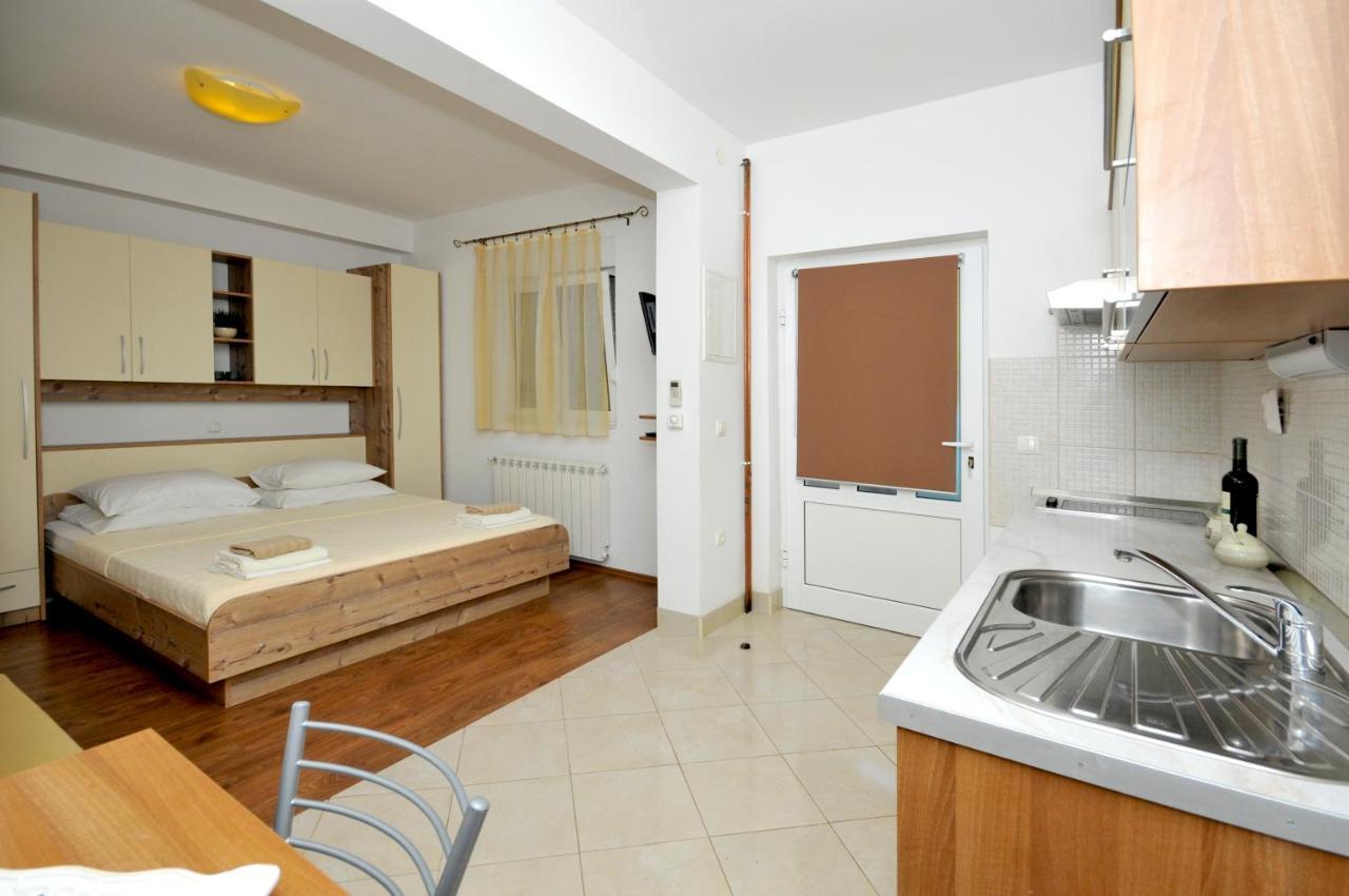 Apartments Penic Trogir Dış mekan fotoğraf
